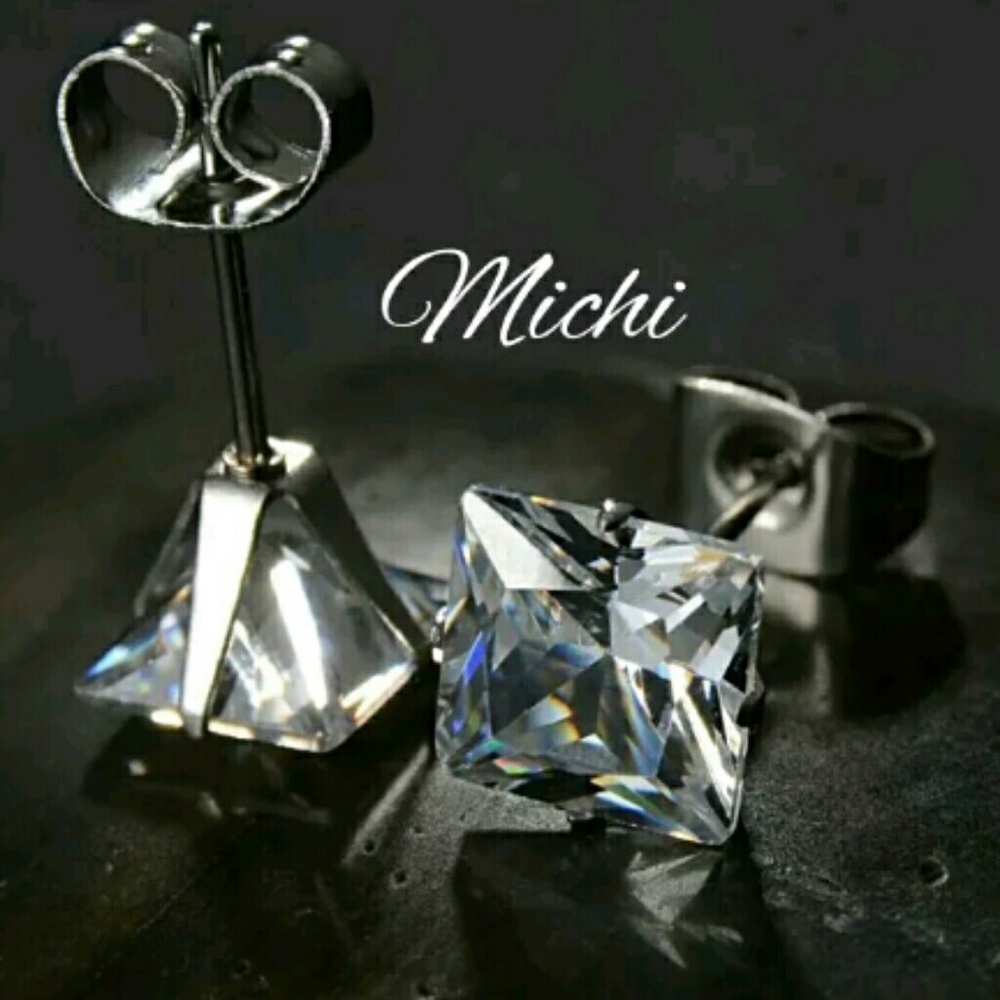Stainless CZ stud earrings